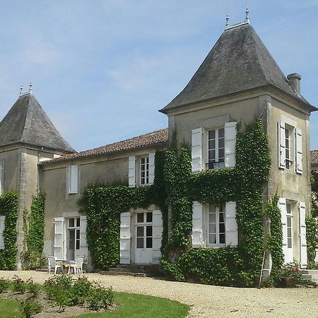 Bed and Breakfast Le Logis De Ruelle Esterno foto