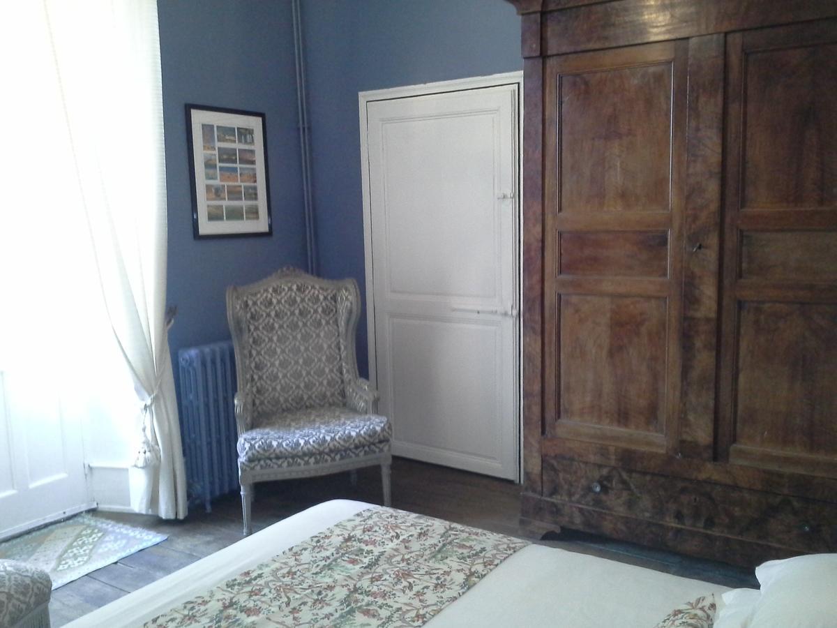 Bed and Breakfast Le Logis De Ruelle Esterno foto