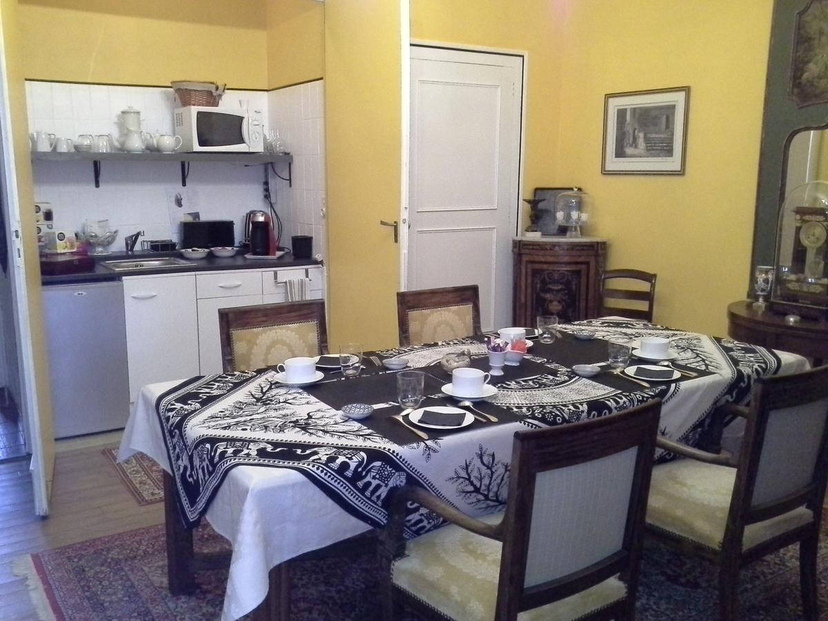 Bed and Breakfast Le Logis De Ruelle Esterno foto