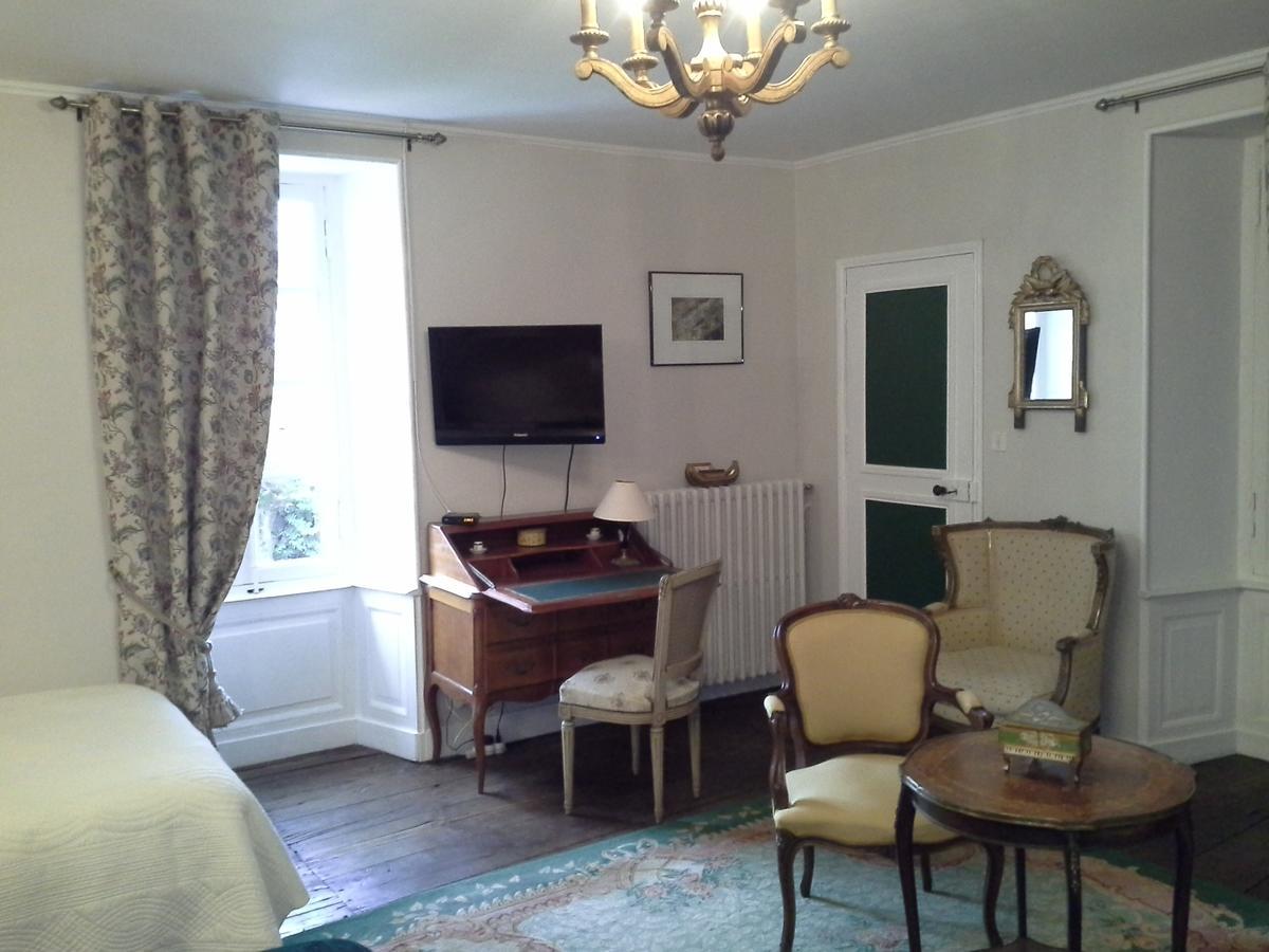Bed and Breakfast Le Logis De Ruelle Esterno foto